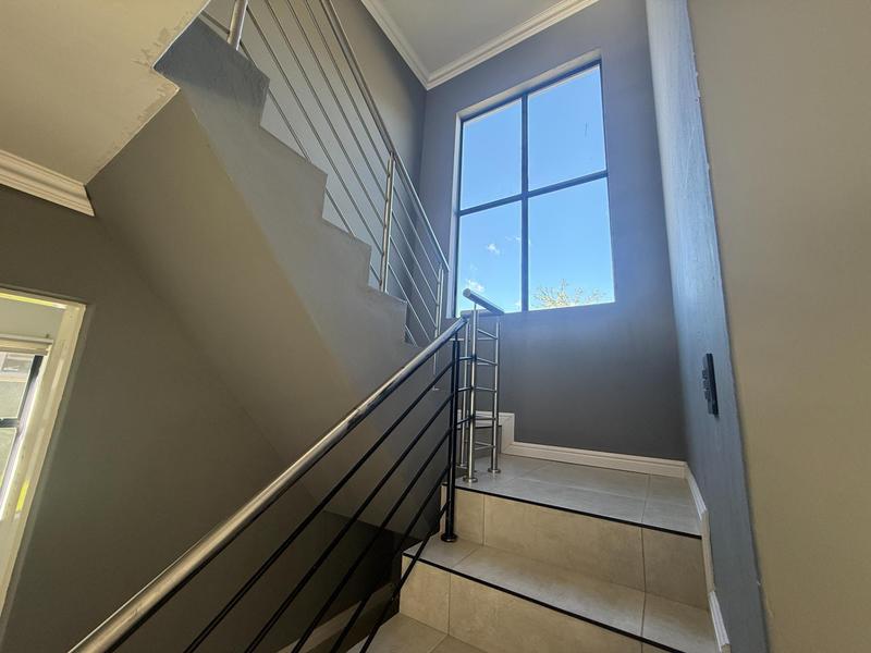 To Let 3 Bedroom Property for Rent in Summerfields Estate Gauteng