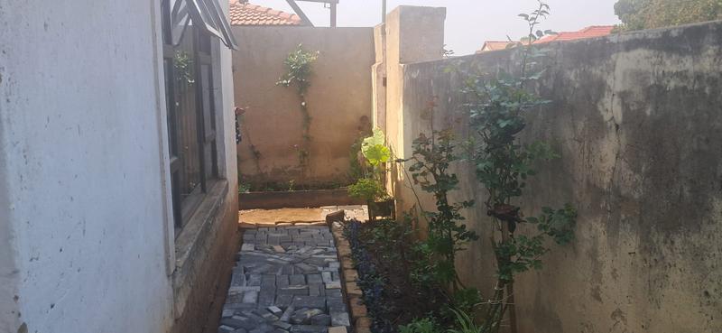 2 Bedroom Property for Sale in Thokoza Ext 2 Gauteng