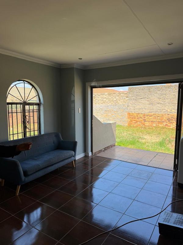 3 Bedroom Property for Sale in Zakariyya Park Gauteng