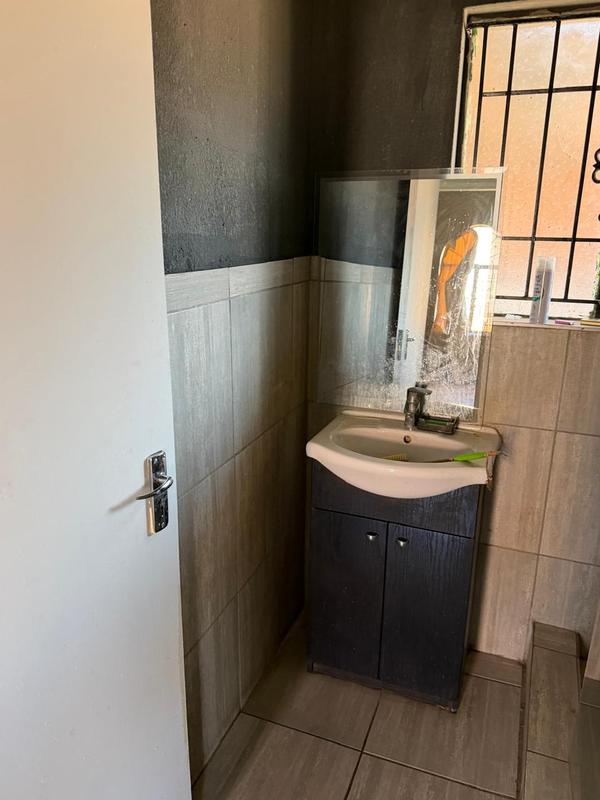 3 Bedroom Property for Sale in Zakariyya Park Gauteng