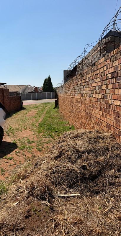 3 Bedroom Property for Sale in Zakariyya Park Gauteng