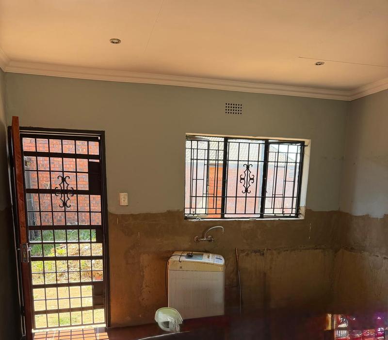 3 Bedroom Property for Sale in Zakariyya Park Gauteng
