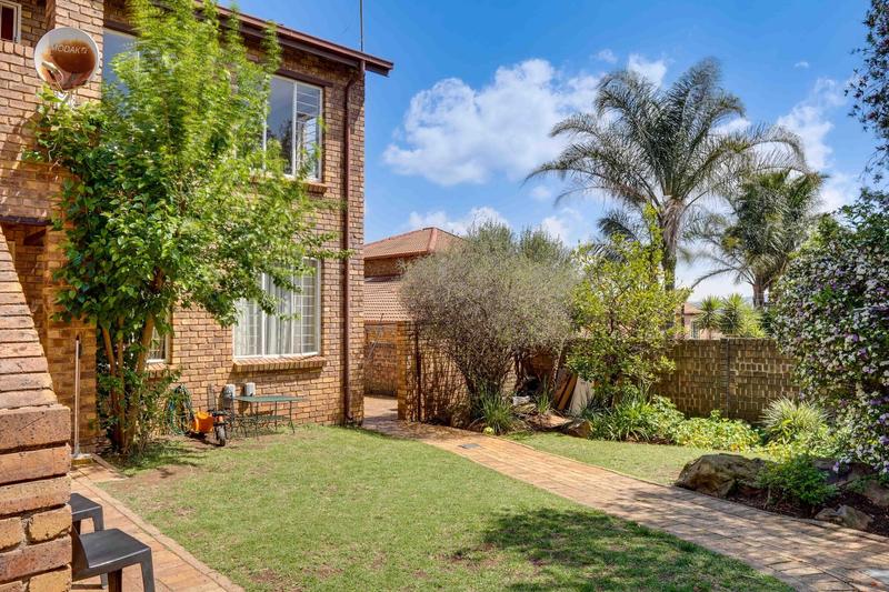 2 Bedroom Property for Sale in Allens Nek Gauteng