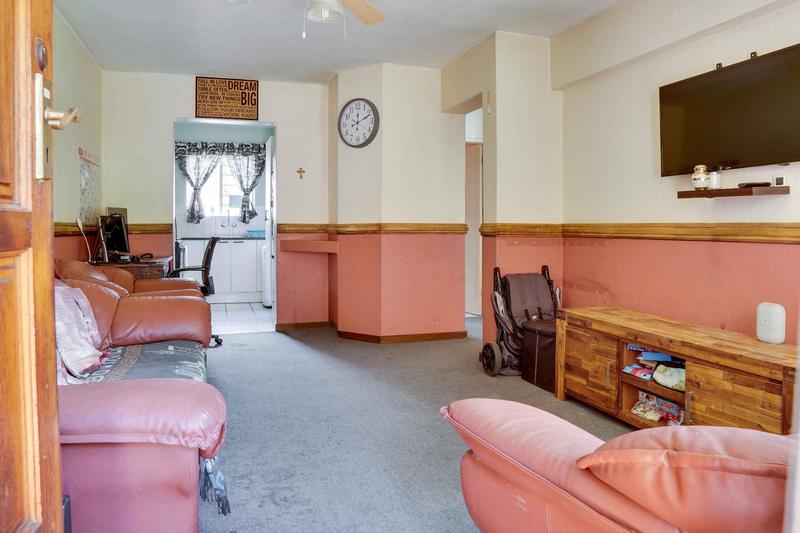 2 Bedroom Property for Sale in Allens Nek Gauteng
