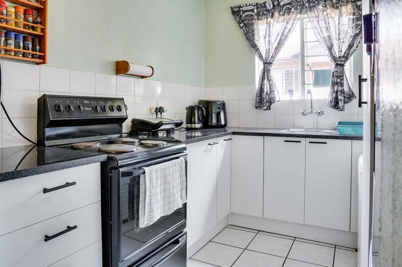 2 Bedroom Property for Sale in Allens Nek Gauteng