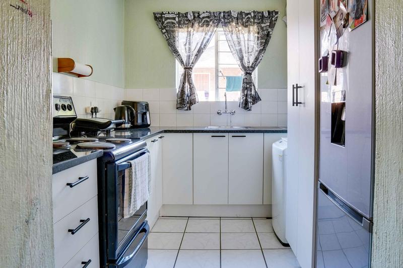 2 Bedroom Property for Sale in Allens Nek Gauteng