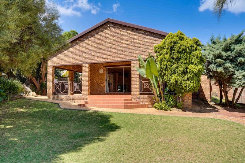 2 Bedroom Property for Sale in Allens Nek Gauteng