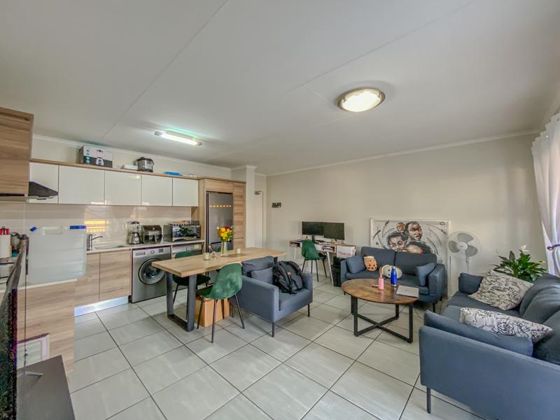 1 Bedroom Property for Sale in Waterfall Gauteng