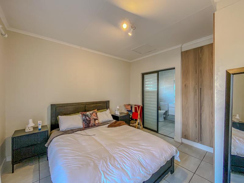 1 Bedroom Property for Sale in Waterfall Gauteng