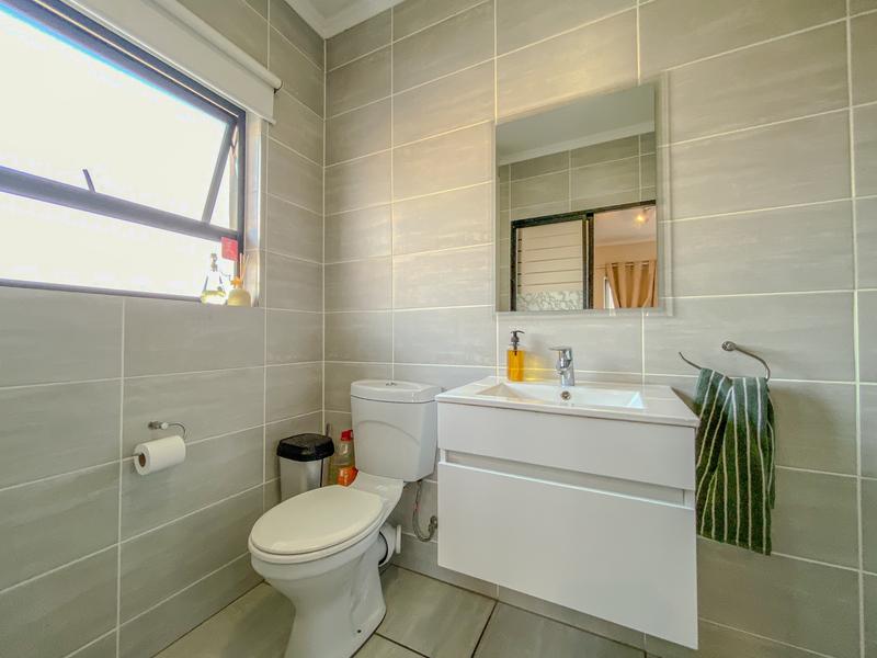 1 Bedroom Property for Sale in Waterfall Gauteng