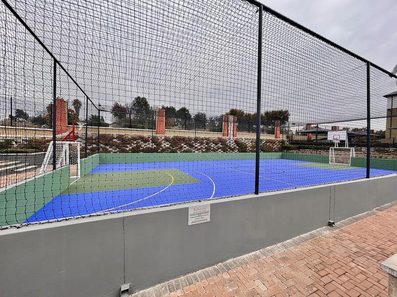 1 Bedroom Property for Sale in Waterfall Gauteng