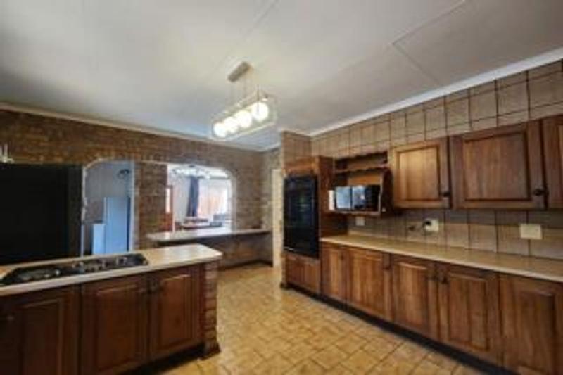 5 Bedroom Property for Sale in Vanderbijlpark SE 3 Gauteng