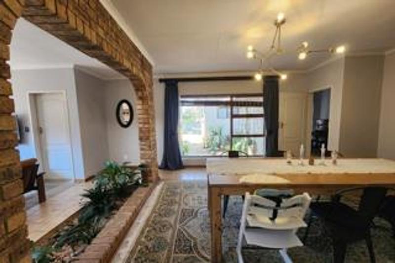 5 Bedroom Property for Sale in Vanderbijlpark SE 3 Gauteng