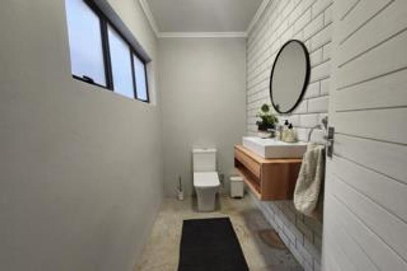 5 Bedroom Property for Sale in Vanderbijlpark SE 3 Gauteng