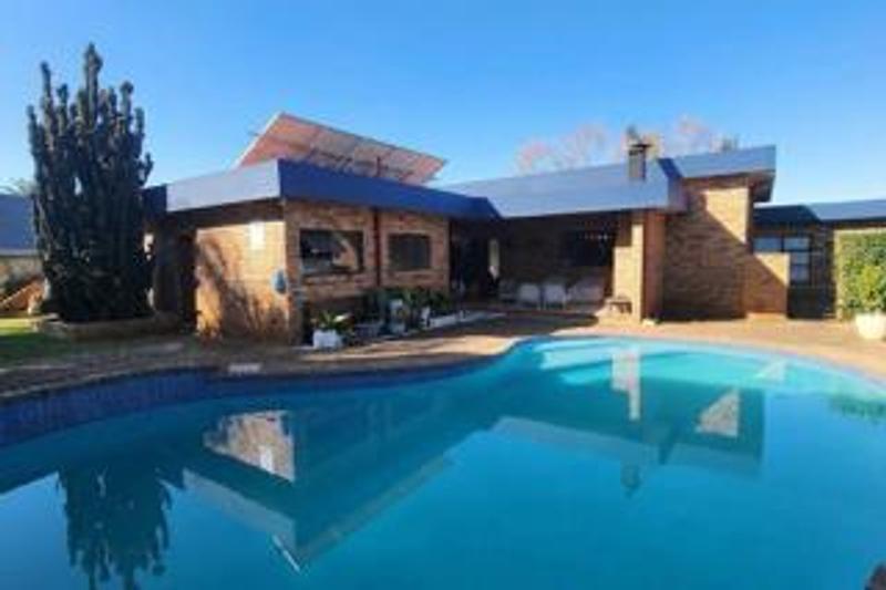 5 Bedroom Property for Sale in Vanderbijlpark SE 3 Gauteng
