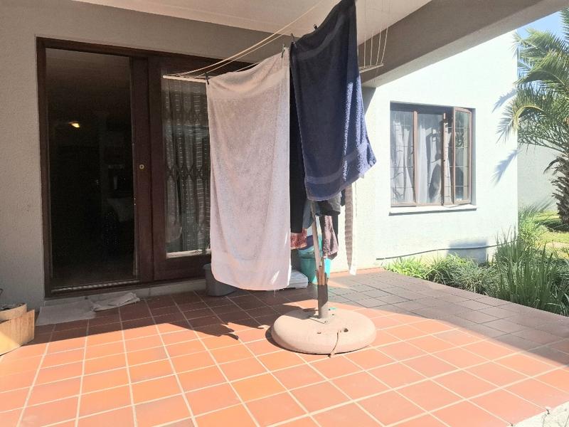 To Let 1 Bedroom Property for Rent in Morningside Gauteng