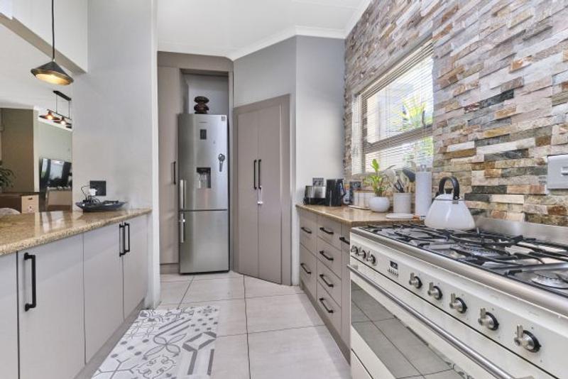 3 Bedroom Property for Sale in Sunninghill Gauteng