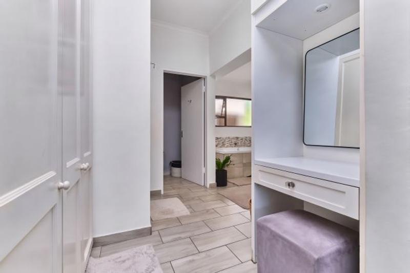 3 Bedroom Property for Sale in Sunninghill Gauteng