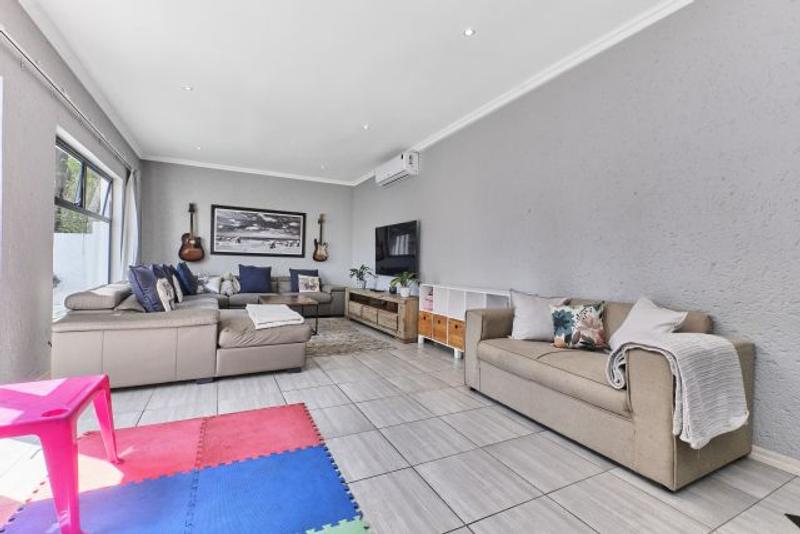 To Let 3 Bedroom Property for Rent in Sunninghill Gauteng