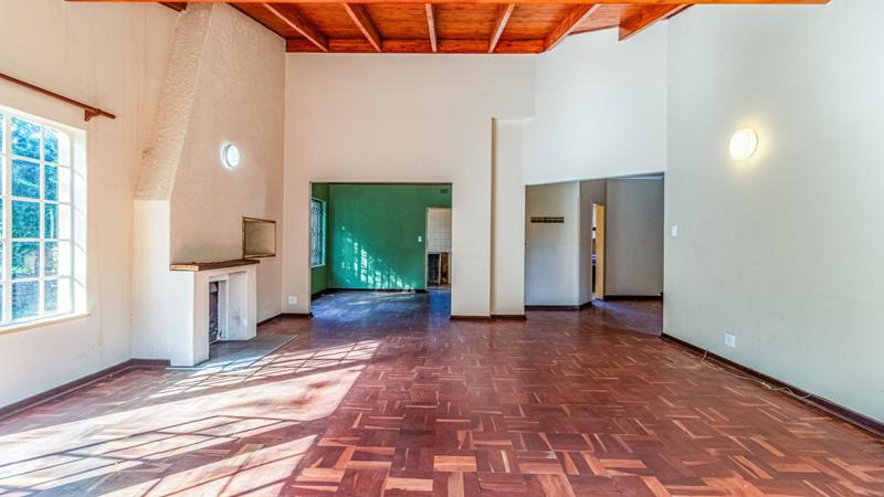 4 Bedroom Property for Sale in Lombardy East Gauteng