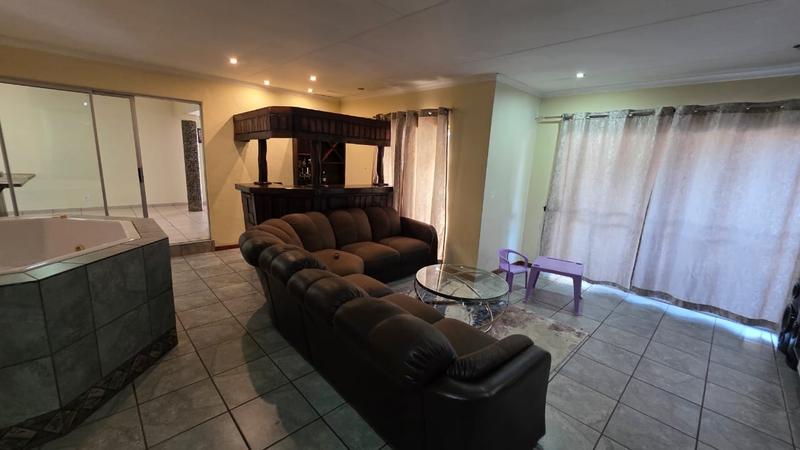 3 Bedroom Property for Sale in Doornpoort Gauteng