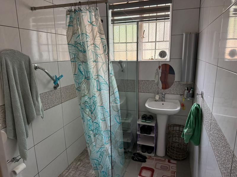 5 Bedroom Property for Sale in Mayfair Gauteng
