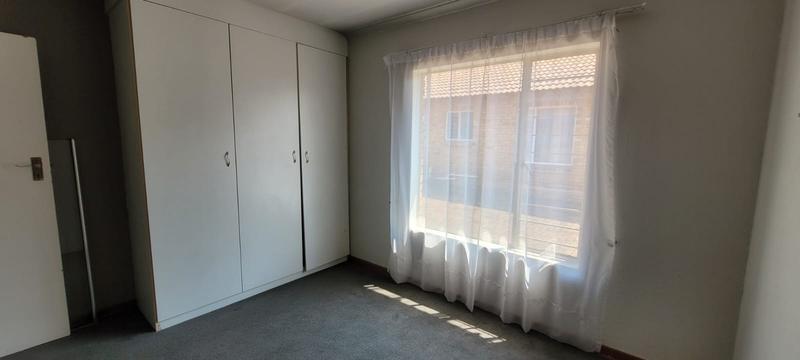 3 Bedroom Property for Sale in New Redruth Gauteng
