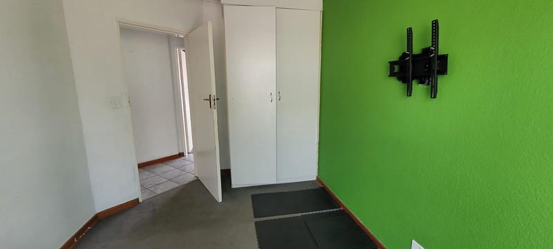 3 Bedroom Property for Sale in New Redruth Gauteng