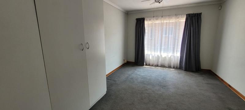 3 Bedroom Property for Sale in New Redruth Gauteng