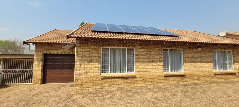 3 Bedroom Property for Sale in New Redruth Gauteng