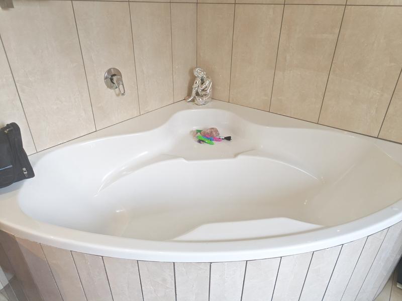 6 Bedroom Property for Sale in Glenvista Gauteng