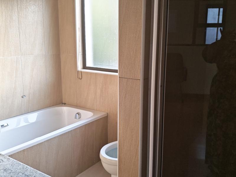 6 Bedroom Property for Sale in Glenvista Gauteng