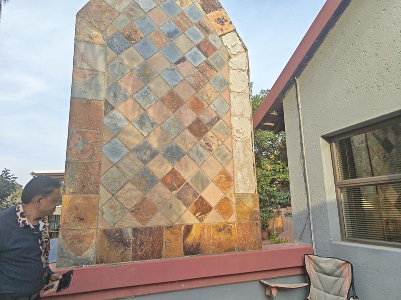 6 Bedroom Property for Sale in Glenvista Gauteng