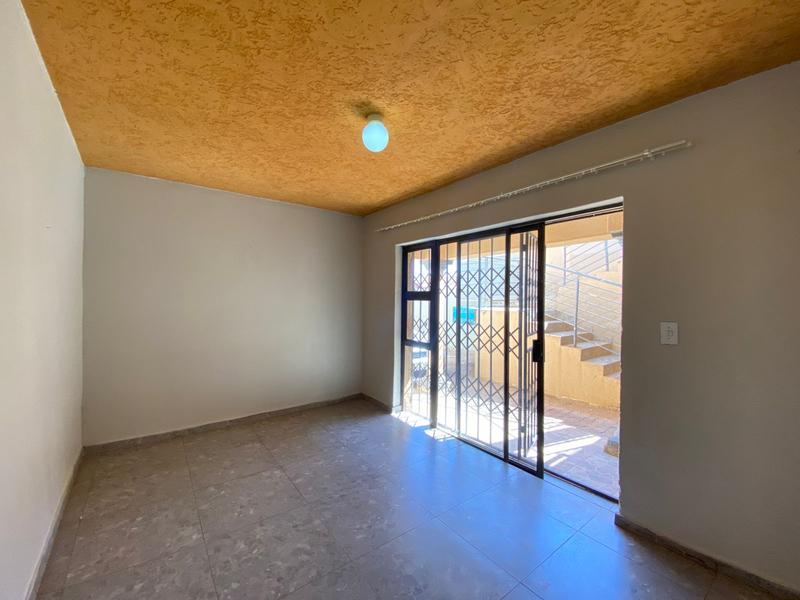 2 Bedroom Property for Sale in Protea Glen Gauteng