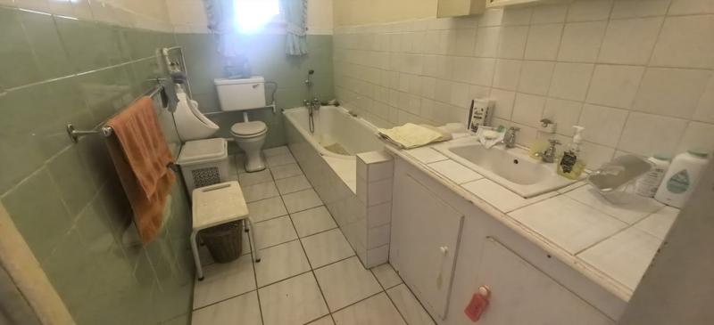 5 Bedroom Property for Sale in Roodepoort Central Gauteng
