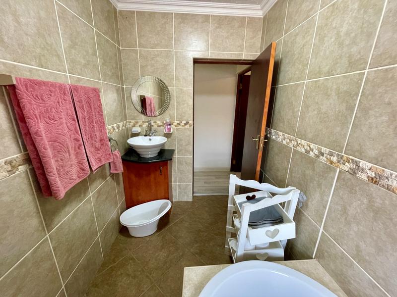 2 Bedroom Property for Sale in Sugar Bush Estate Gauteng