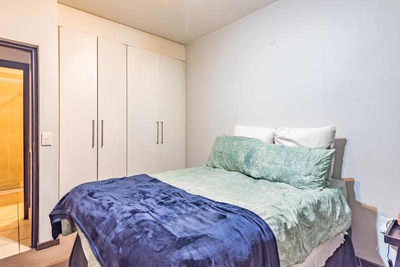 1 Bedroom Property for Sale in Fourways Gauteng