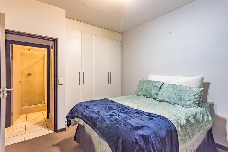 1 Bedroom Property for Sale in Fourways Gauteng