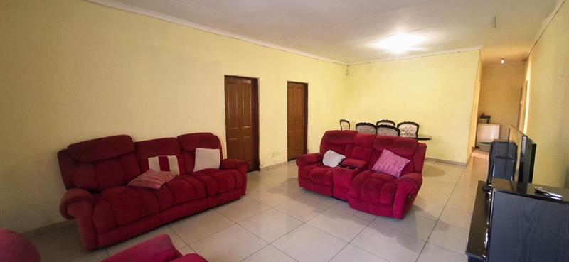 4 Bedroom Property for Sale in Tsakane Gauteng