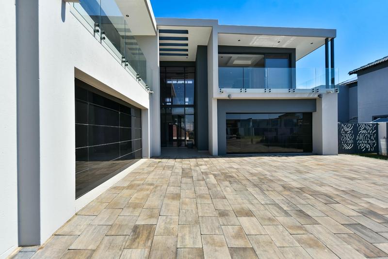5 Bedroom Property for Sale in Six Fountains Residential Estate Gauteng