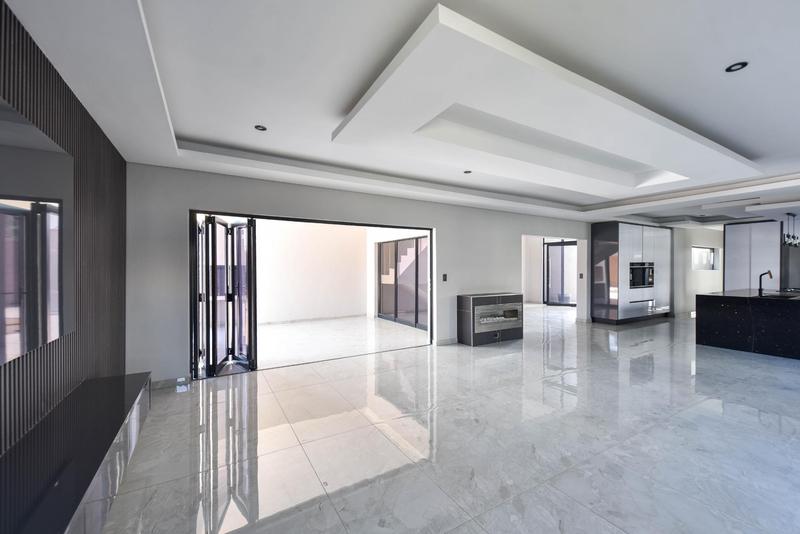 5 Bedroom Property for Sale in Six Fountains Residential Estate Gauteng