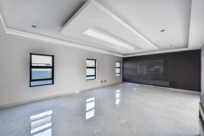 5 Bedroom Property for Sale in Six Fountains Residential Estate Gauteng