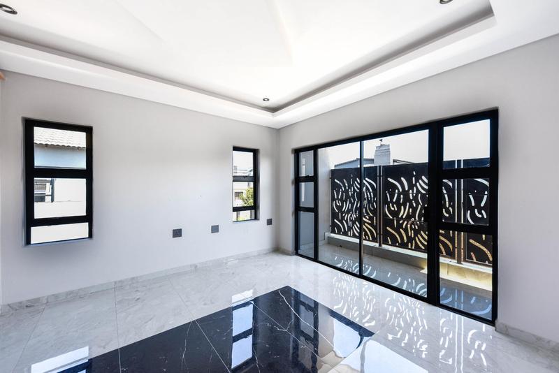 5 Bedroom Property for Sale in Six Fountains Residential Estate Gauteng