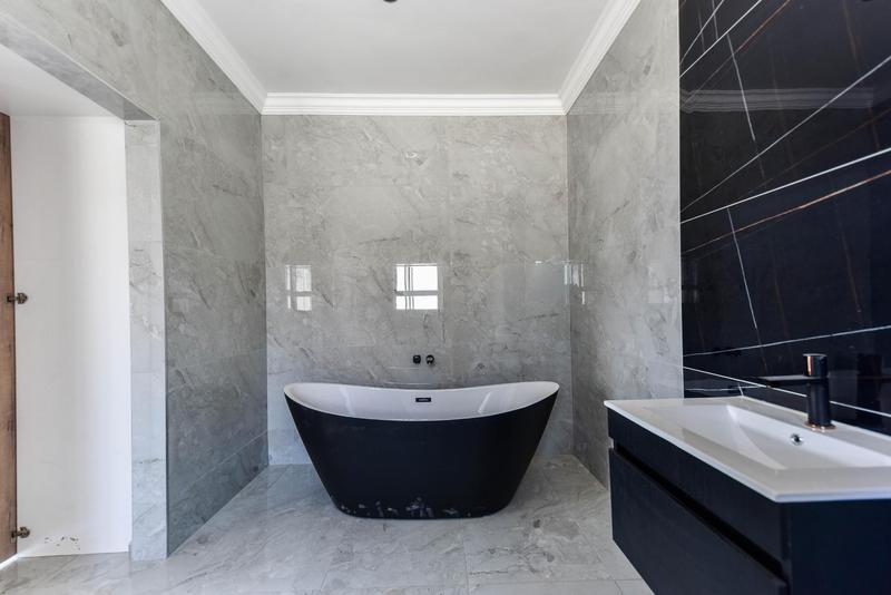 5 Bedroom Property for Sale in Six Fountains Residential Estate Gauteng