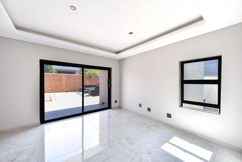 5 Bedroom Property for Sale in Six Fountains Residential Estate Gauteng