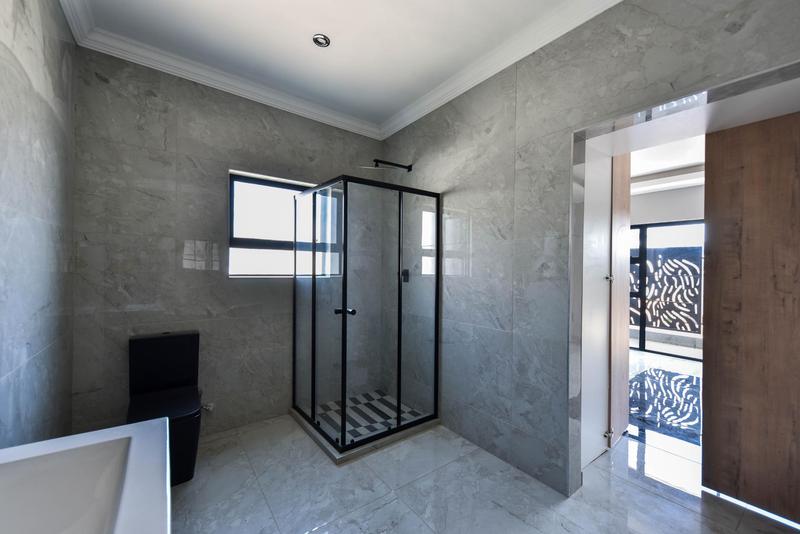 5 Bedroom Property for Sale in Six Fountains Residential Estate Gauteng