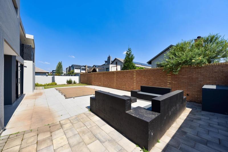5 Bedroom Property for Sale in Six Fountains Residential Estate Gauteng