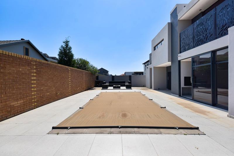 5 Bedroom Property for Sale in Six Fountains Residential Estate Gauteng