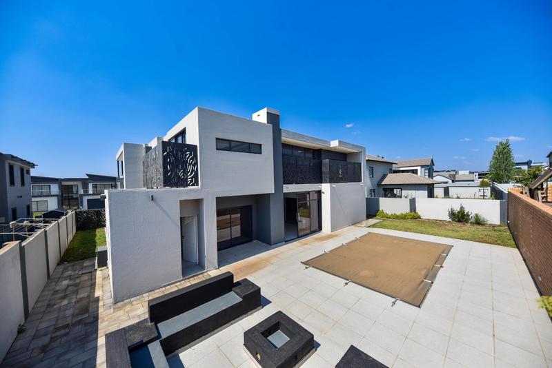 5 Bedroom Property for Sale in Six Fountains Residential Estate Gauteng