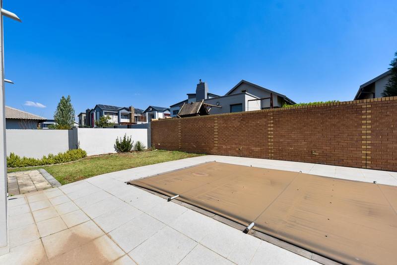 5 Bedroom Property for Sale in Six Fountains Residential Estate Gauteng